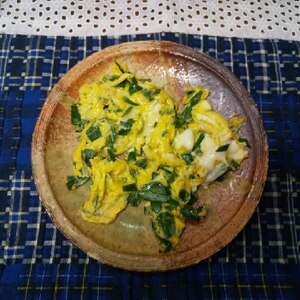 にらとイタリアンパセリの鮮やか✨卵とじ